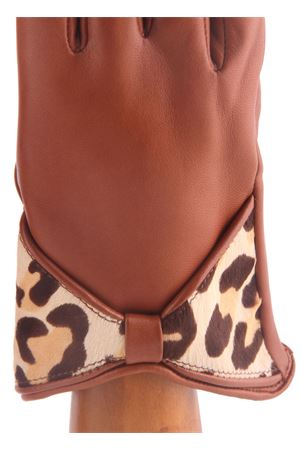 Guanti in pelle di agnello e cavallino con fiocco maculato Capri Gloves | CA2211LUGGAGE